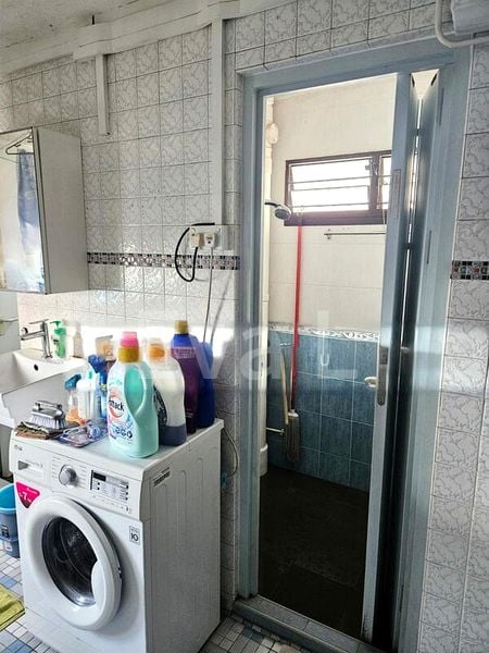 Common Room (HDB) for Rent in  2 Holland Avenue - Image 6