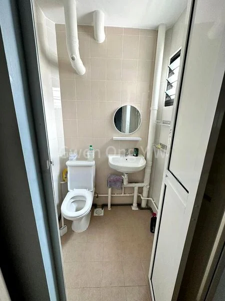 4 Room (4A) HDB for Rent in 422 Bukit Batok West Avenue 2 - Image 9