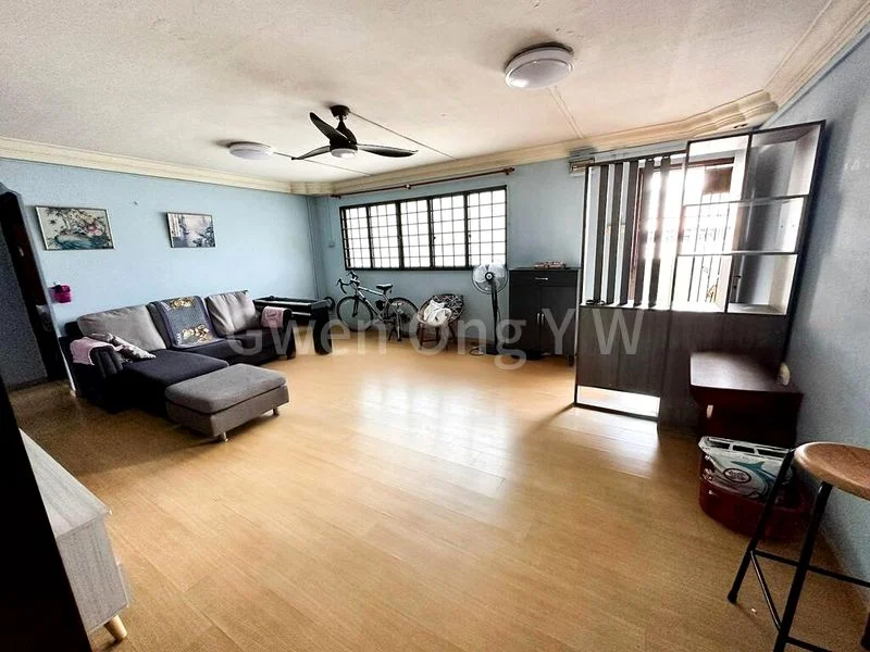 4 Room (4A) HDB for Rent in 422 Bukit Batok West Avenue 2 - Image 2
