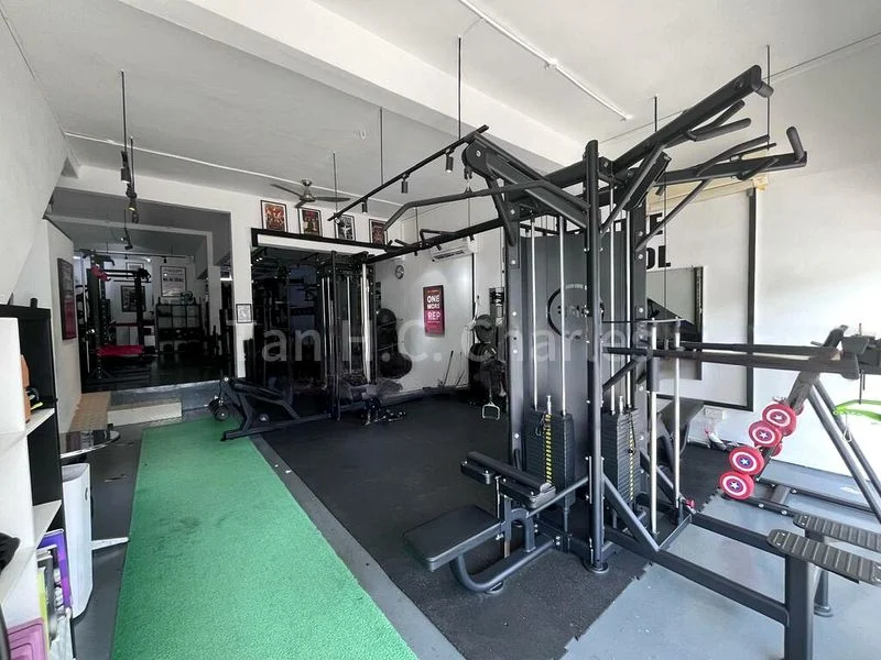 Shop / Shophouse for Rent: Frankel Ave - Image 1