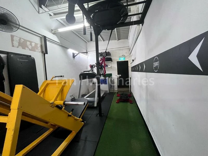 Shop / Shophouse for Rent: Frankel Ave - Image 6