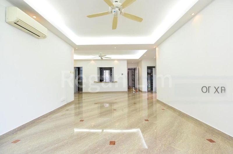 5 Bed Condo for Rent in  Spring Grove - Image 2