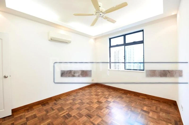 5 Bed Condo for Rent in  Spring Grove - Image 10