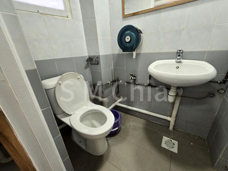 Other Retail for Rent: River Valley - Image 3