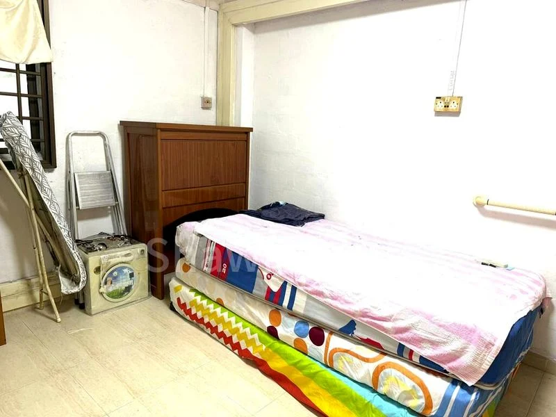 3 Room (3A) HDB for Rent in  170 Stirling Road - Image 2