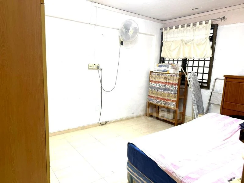 3 Room (3A) HDB for Rent in  170 Stirling Road - Image 5