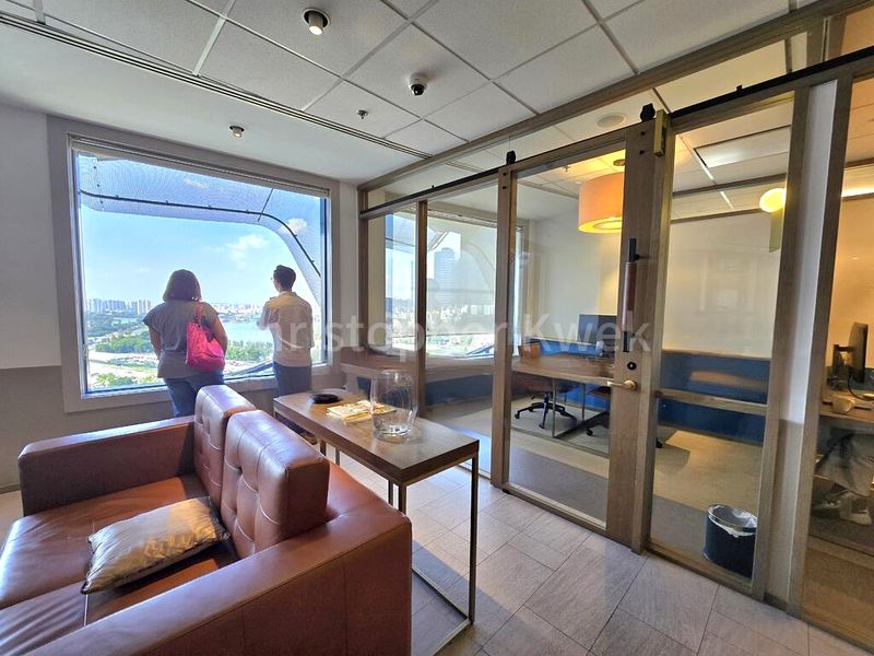 Office for Rent: Centennial Tower - Image 4