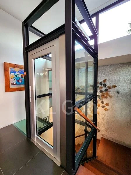 5 Bed Terraced House (Landed) for Rent in  Sembawang Hills Estate - Image 1