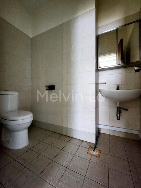 Light Industrial (B1) for Sale: E-Centre @ Redhill - Image 1