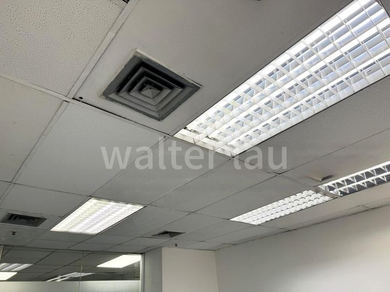 Office for Rent: North Bridge Centre - Image 13