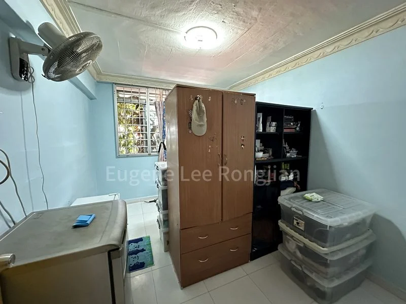 3 Room (3S) HDB for Sale in  269 Yishun Street 22 - Image 5