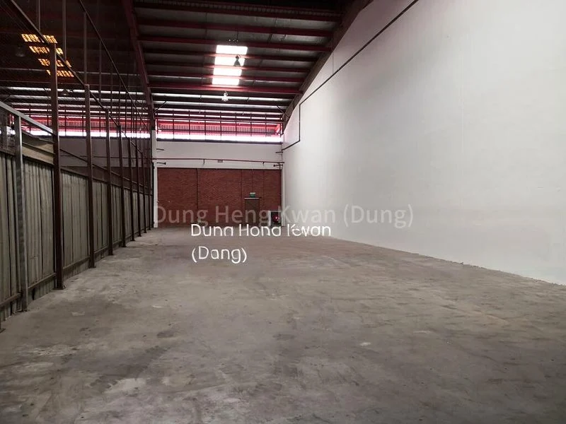 Warehouse for Rent:  Ground Floor | 40ft Direct Access | 7m Ceiling - Image 2