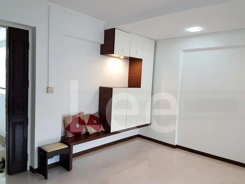 4 Room (4S) HDB for Rent in  456 Clementi Avenue 3 - Image 3