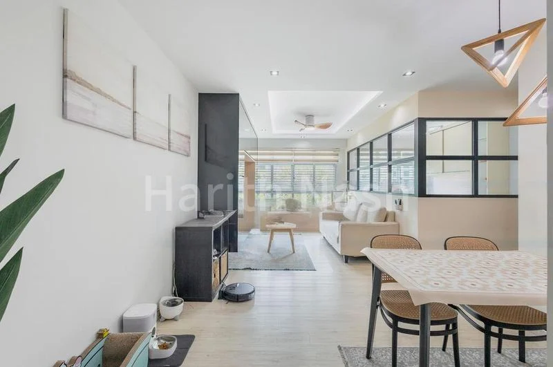 5 Room (5I) HDB for Sale in  488D Choa Chu Kang Avenue 5 - Image 2