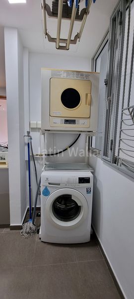 2 Bed Condo for Rent in  The Esta - Image 7