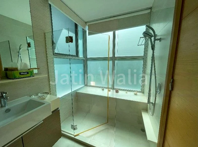 2 Bed Condo for Rent in  The Esta - Image 5