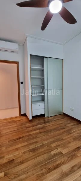 2 Bed Condo for Rent in  The Esta - Image 21