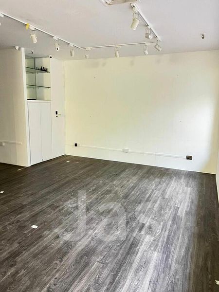 Shop / Shophouse for Rent: Textile Centre - Image 2