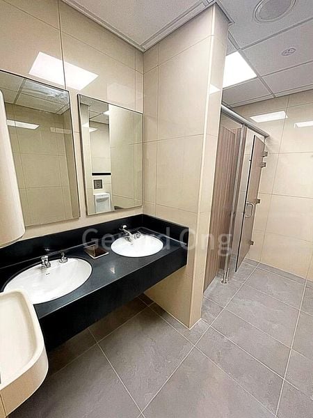 Office for Rent: Albert Complex - Image 4