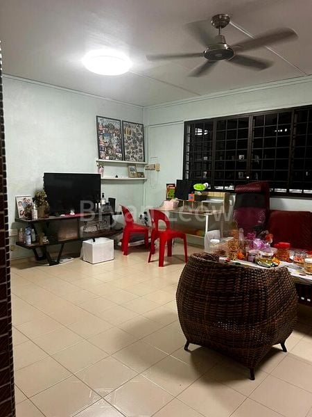 4 Room (4NG) HDB for Sale in  124 Yishun Street 11 - Image 2