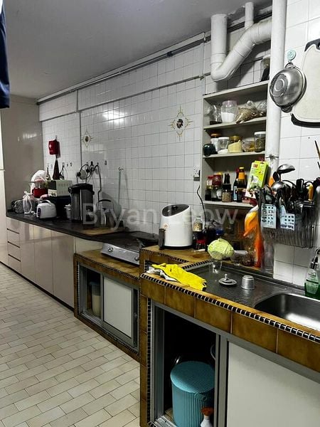 4 Room (4NG) HDB for Sale in  124 Yishun Street 11 - Image 8