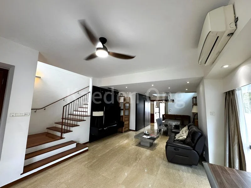 4+1 Bed Terraced House (Landed) for Rent in Goldenhill Villas - Image 2