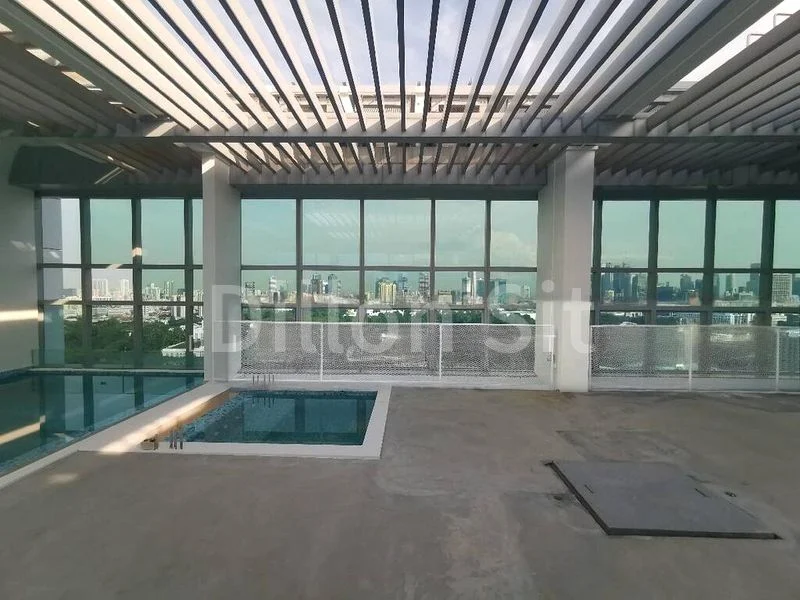 5 Bed Condo for Sale in  Alba - Image 1