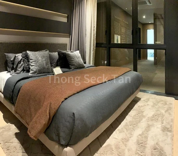 2 Bed Condo for Sale in  Canninghill Piers / Canninghill Square - Image 7