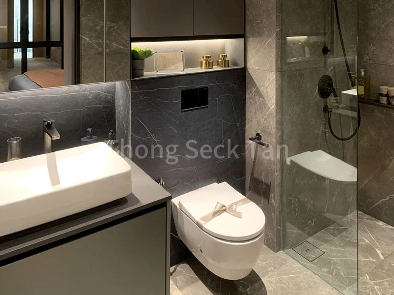 2 Bed Condo for Sale in  Canninghill Piers / Canninghill Square - Image 8