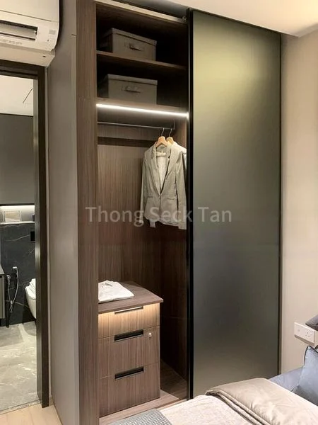 2 Bed Condo for Sale in  Canninghill Piers / Canninghill Square - Image 9