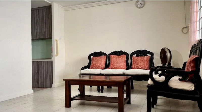 4 Room (4S) HDB for Rent in  516 Hougang Avenue 10 - Image 4