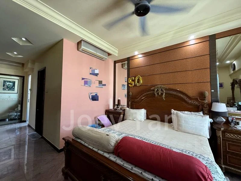 5 Bed Apartment (Condo) for Sale in  The Warren - Image 8