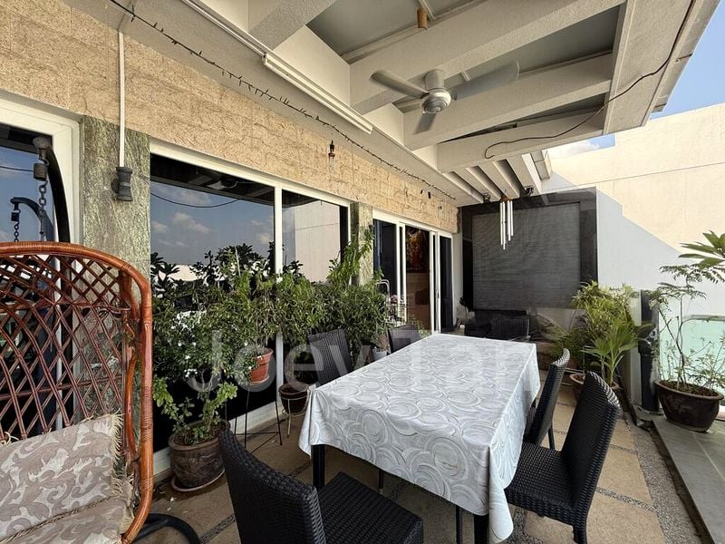 5 Bed Apartment (Condo) for Sale in  The Warren - Image 11