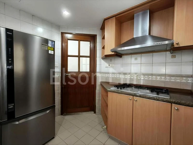 2 Bed Condo for Rent in  The Bayshore - Image 11