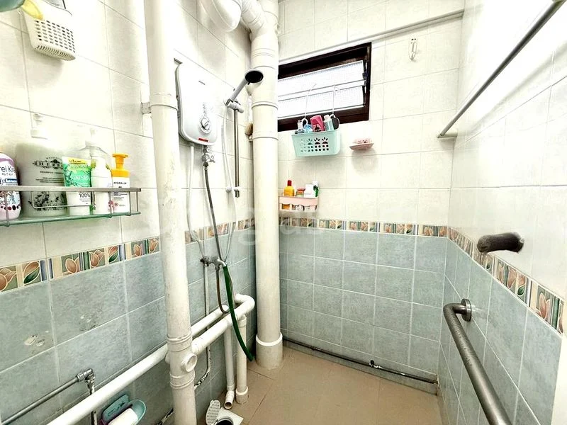 3 Room (3I) HDB for Sale in 57 Geylang Bahru - Image 9
