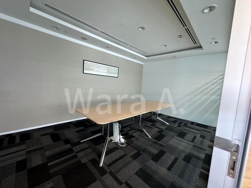 Office for Rent: Gateway East - Image 12