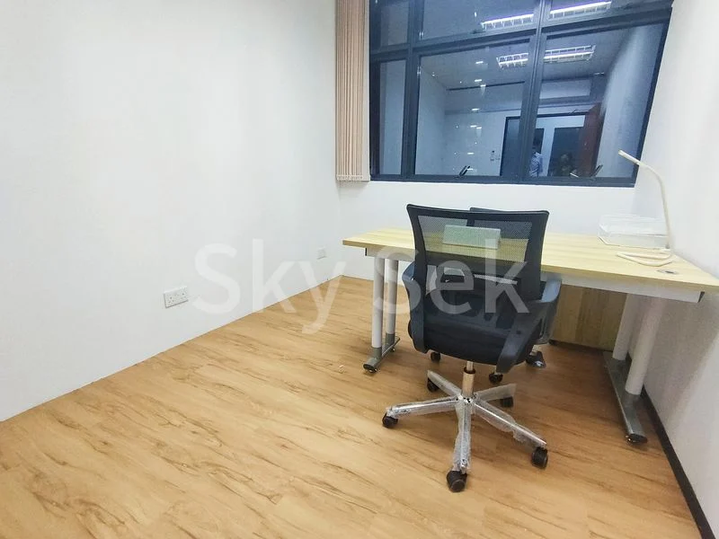 Office for Rent: Toh Guan Centre - Image 1