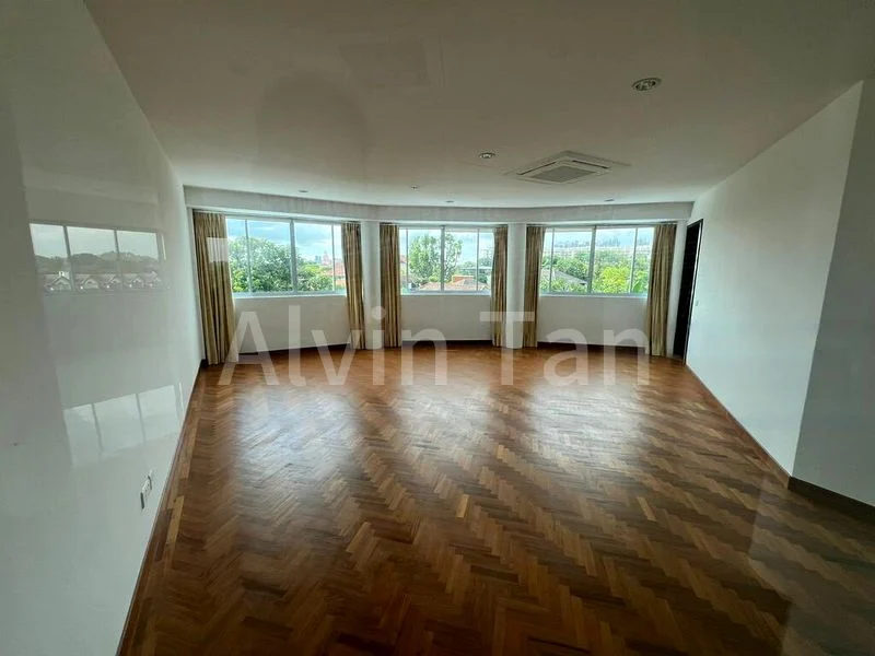 6 Bed Bungalow (Landed) for Rent in  Lewis Road - Image 12