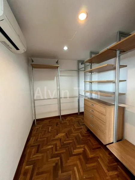 6 Bed Bungalow (Landed) for Rent in  Lewis Road - Image 11