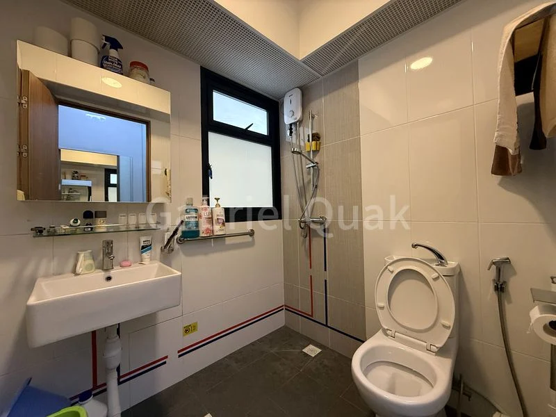 Master Room (3I) HDB for Rent in 411B Northshore Drive - Image 5