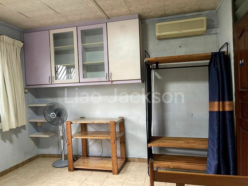 Room (HDB) for Rent in  123 Pending Road - Image 4