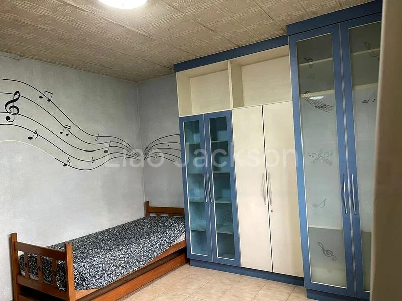 Room (HDB) for Rent in  123 Pending Road - Image 1