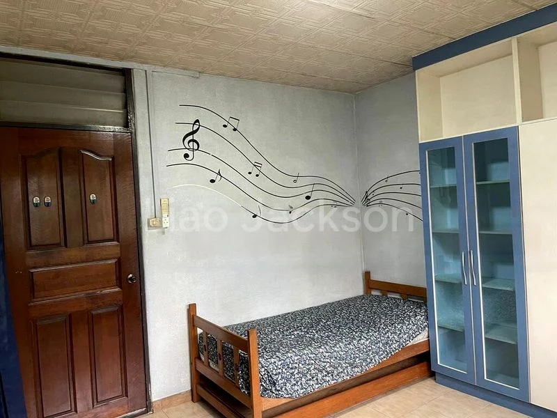 Room (HDB) for Rent in  123 Pending Road - Image 3