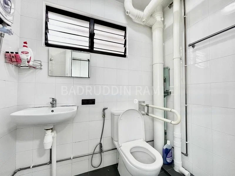 4 Room (4A) HDB for Rent in  335 Woodlands Street 32 - Image 10