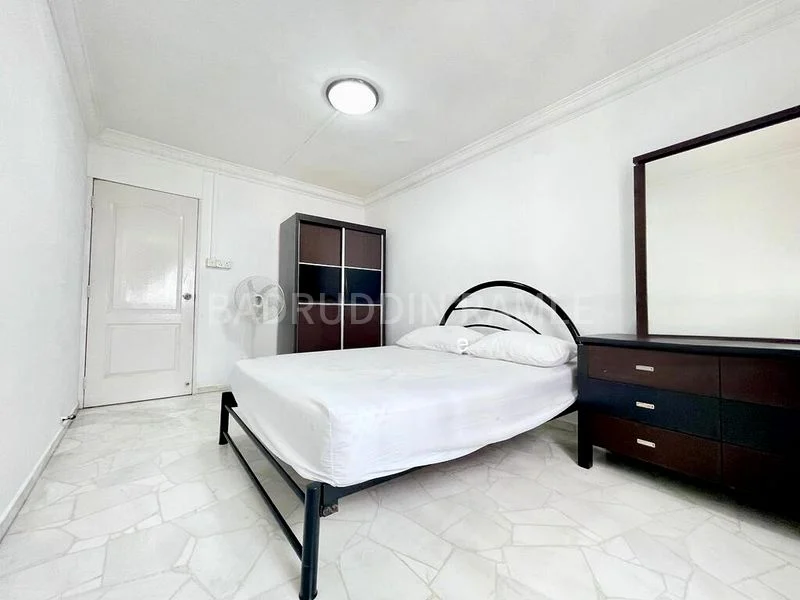 4 Room (4A) HDB for Rent in  335 Woodlands Street 32 - Image 17