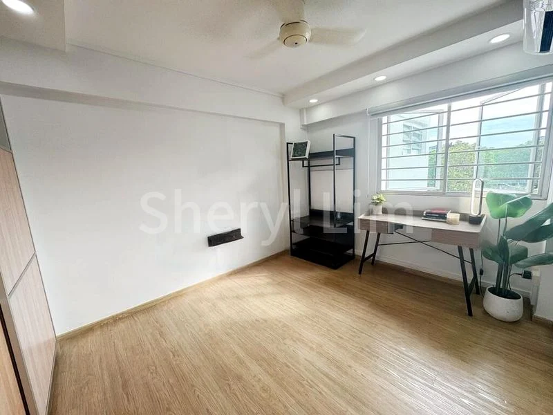 Common Room (HDB) for Rent in  245 Serangoon Avenue 2 - Image 2