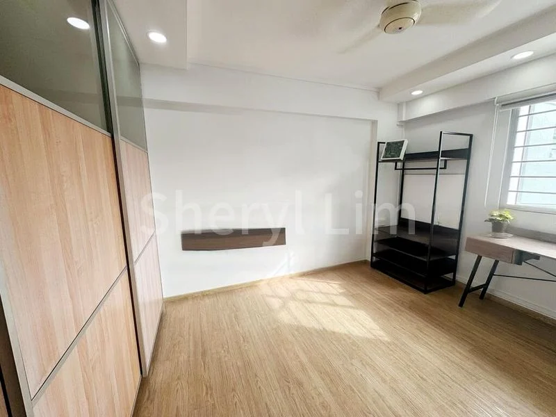 Common Room (HDB) for Rent in  245 Serangoon Avenue 2 - Image 4