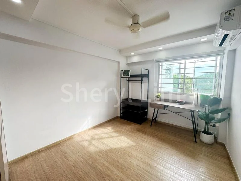Common Room (HDB) for Rent in  245 Serangoon Avenue 2 - Image 1