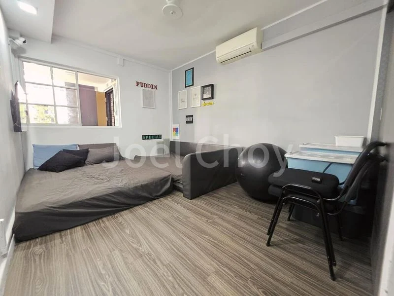 Jumbo HDB for Sale in  420 Woodlands Street 41 - Image 9