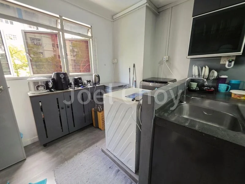 Jumbo HDB for Sale in  420 Woodlands Street 41 - Image 11